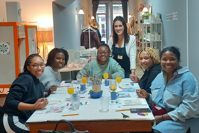Tile Painting and Cocktails in Downtown Porto - Quick highlights before you go