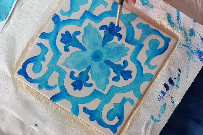 Tile Painting and Cocktails in Downtown Porto - Portuguese tile painting in Porto, what you’re really signing up for