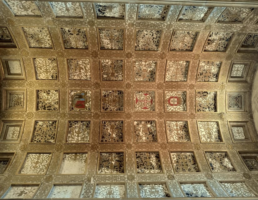 Tomar: Knight's Templar Castle and Convent of Christ Tour - The Capitulo window, where details become the lesson