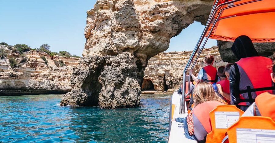 Vilamoura: Benagil Cave Boat Tour with Entry&Dolphin search - Dolphin search along the Algarve coast: exciting, not guaranteed