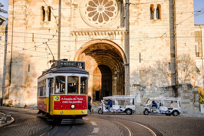 Welcome Lisbon Tour with Local Guide in Private Eco Tuk Tuk - A private electric tuk tuk that saves your knees in Lisbon
