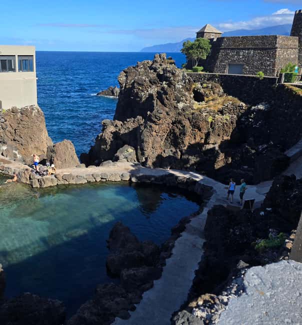 West Tour Madeira – Jeep tour through Fanal, Seixal, Porto Moniz and more - Ribeira da Janela: Rock Formations Where Sea Meets Stone