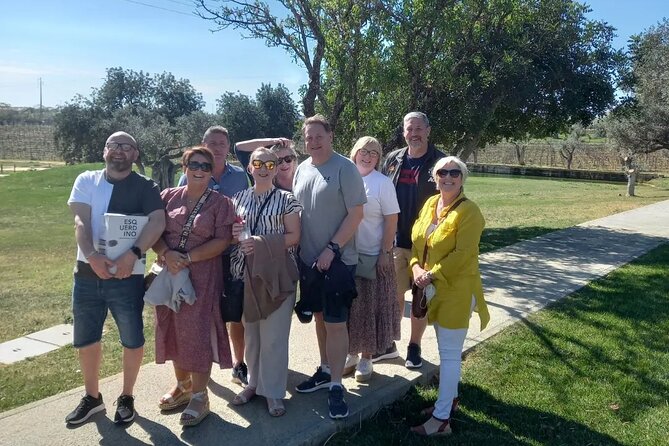 Wine Lovers: Winery Tour w/ Tasting & Tapas (Albufeira/Vilamoura) - Who should book this wine tour from Albufeira or Vilamoura